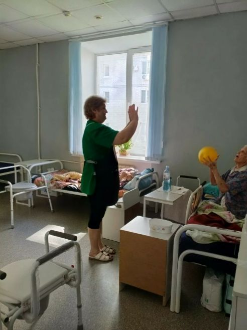 Зарядка для наших лежачих проживающих